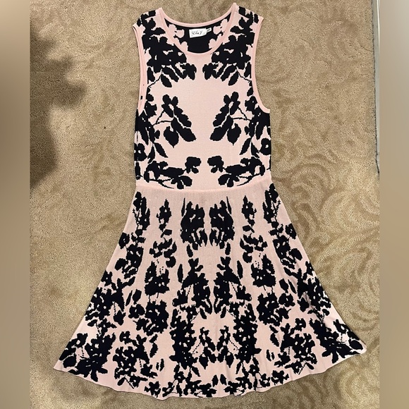 Eliza J Pink and Black Floral Casual Dress - Picture 1 of 6